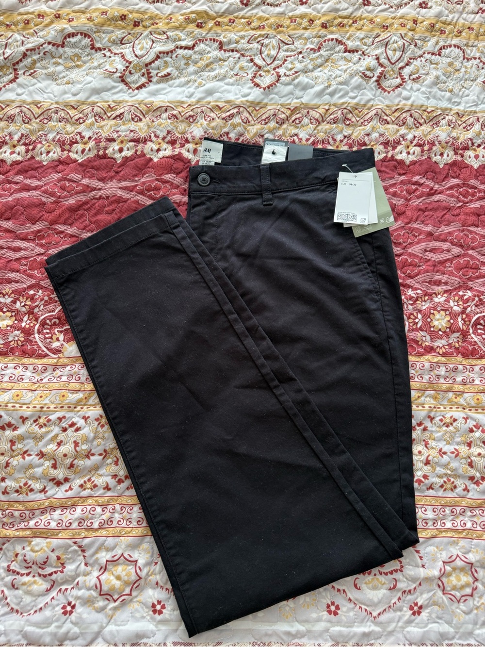 H&M Black Men's Chino Pants - Slim Fit